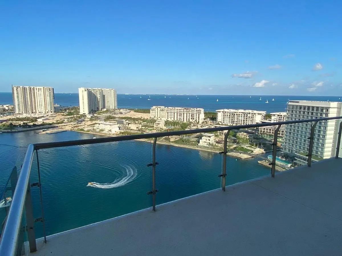 Top Floor, Amazing Sea View In Puerto カンクン 0*,  メキシコ